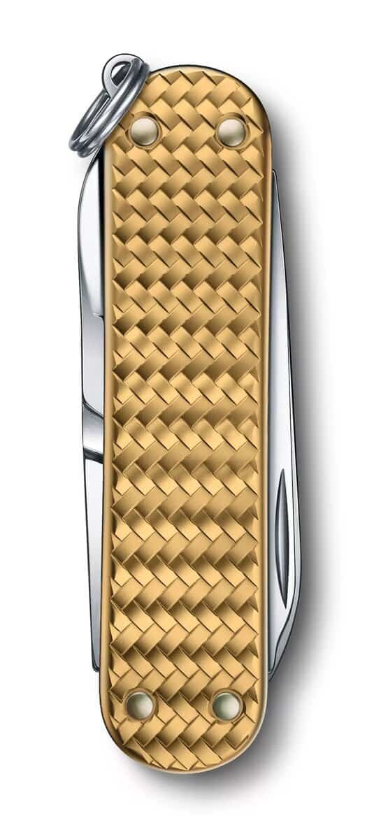 NAVAJA VICTORINOX 0.6221.408G CLASSIC ALOX Precious DORADO