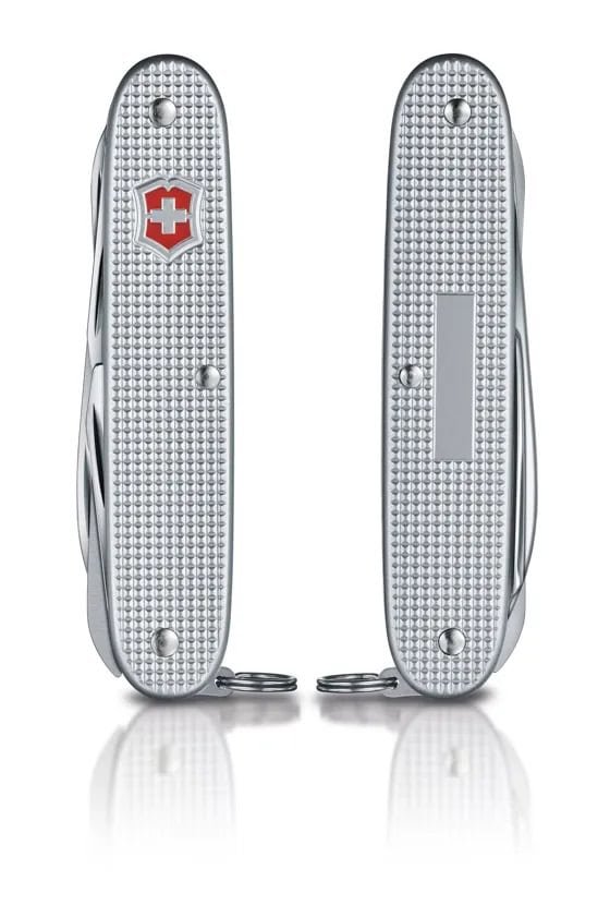 NAVAJA VICTORINOX 0.8271.26 FARMER X ALOX PLATA